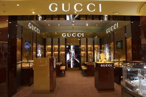 gucci shop trafford centre.